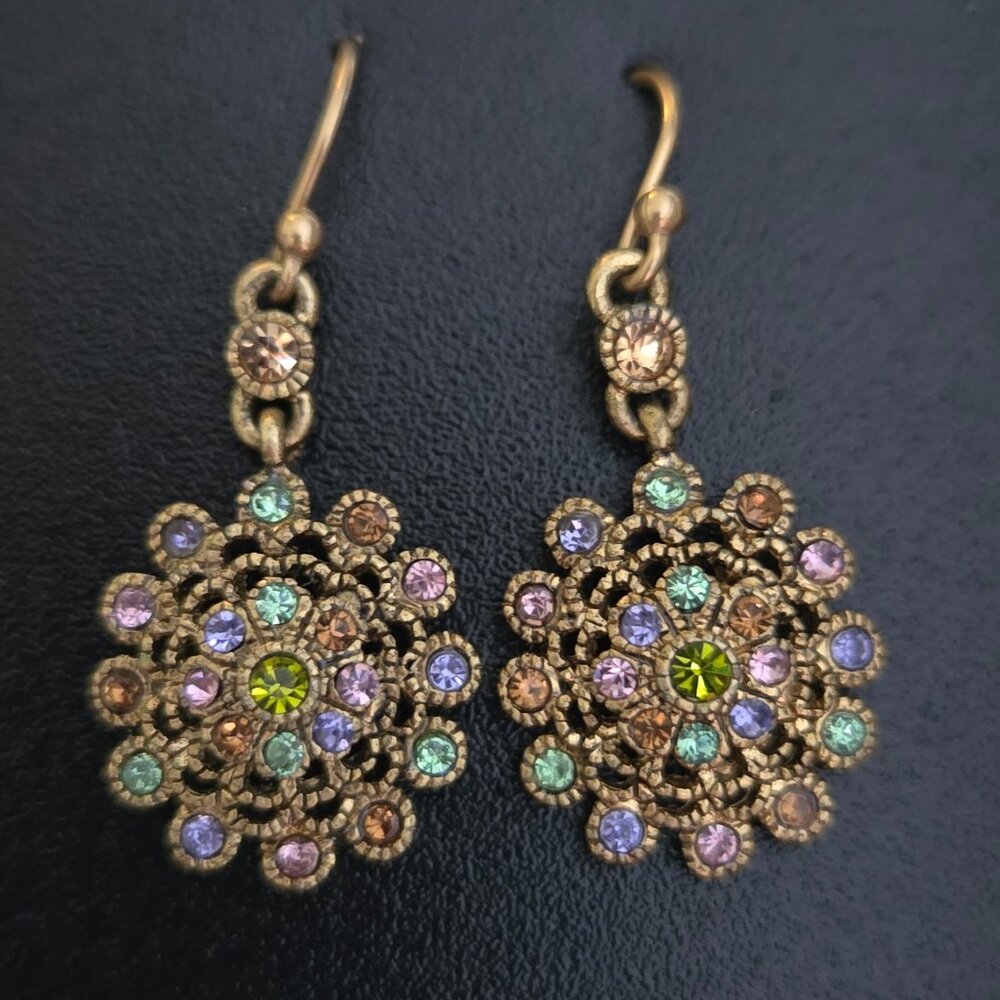 Vintage Floral Gemstone Dangle Earrings – Antique Gold Tone Elegance